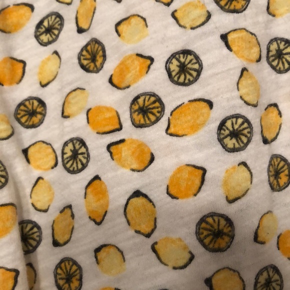 Set of 2 like-new Loft Tops with designs - Picture 3 of 8